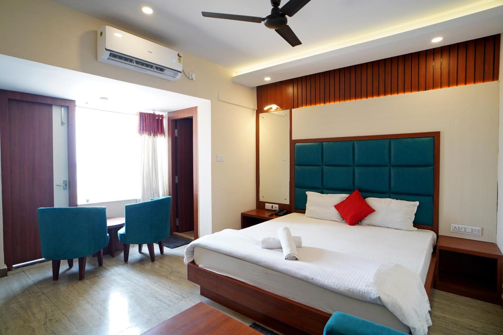 Royal Sea View !! Beach Front With Free Wifi !! Дигха Экстерьер фото