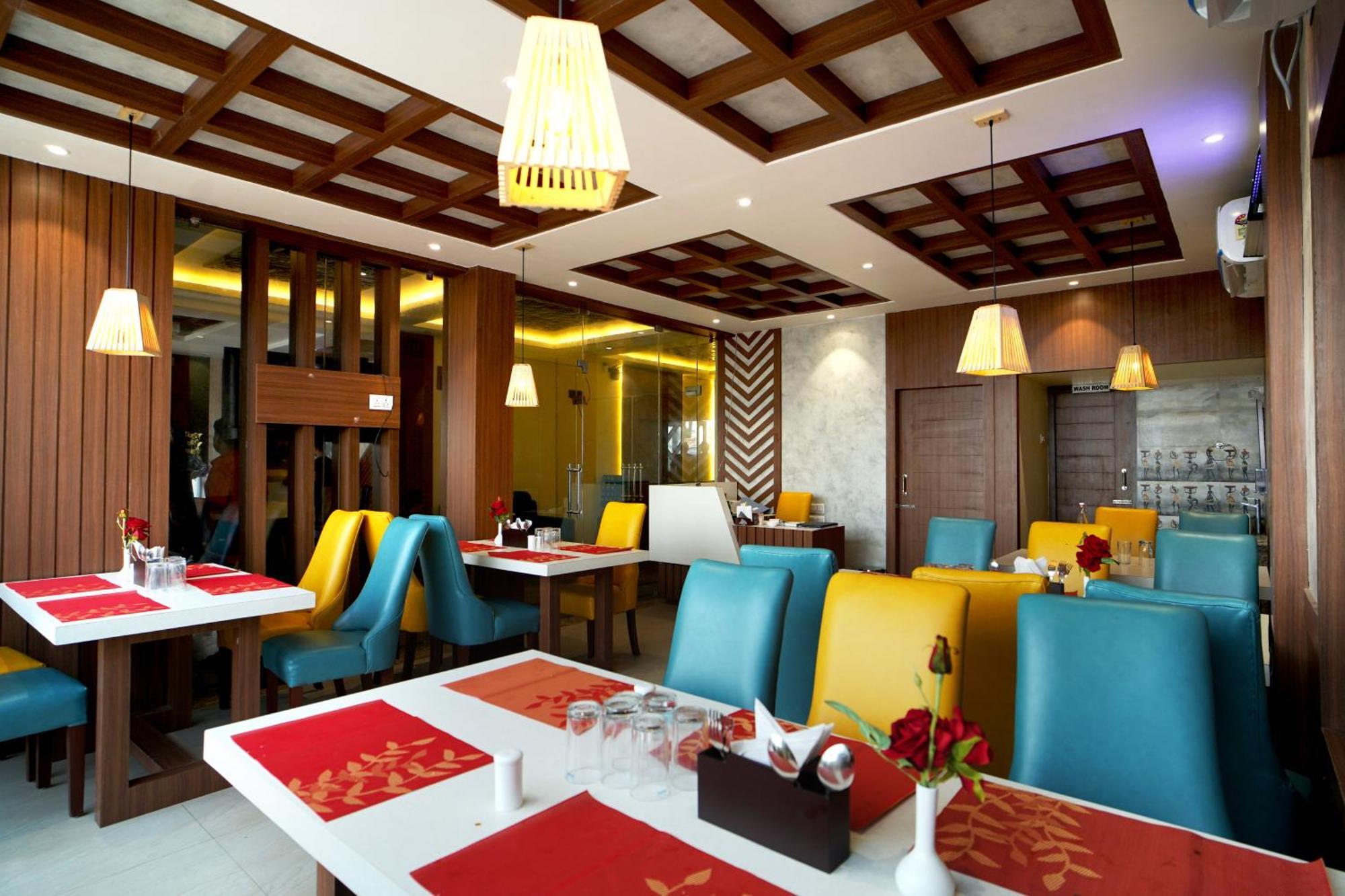 Royal Sea View !! Beach Front With Free Wifi !! Дигха Экстерьер фото