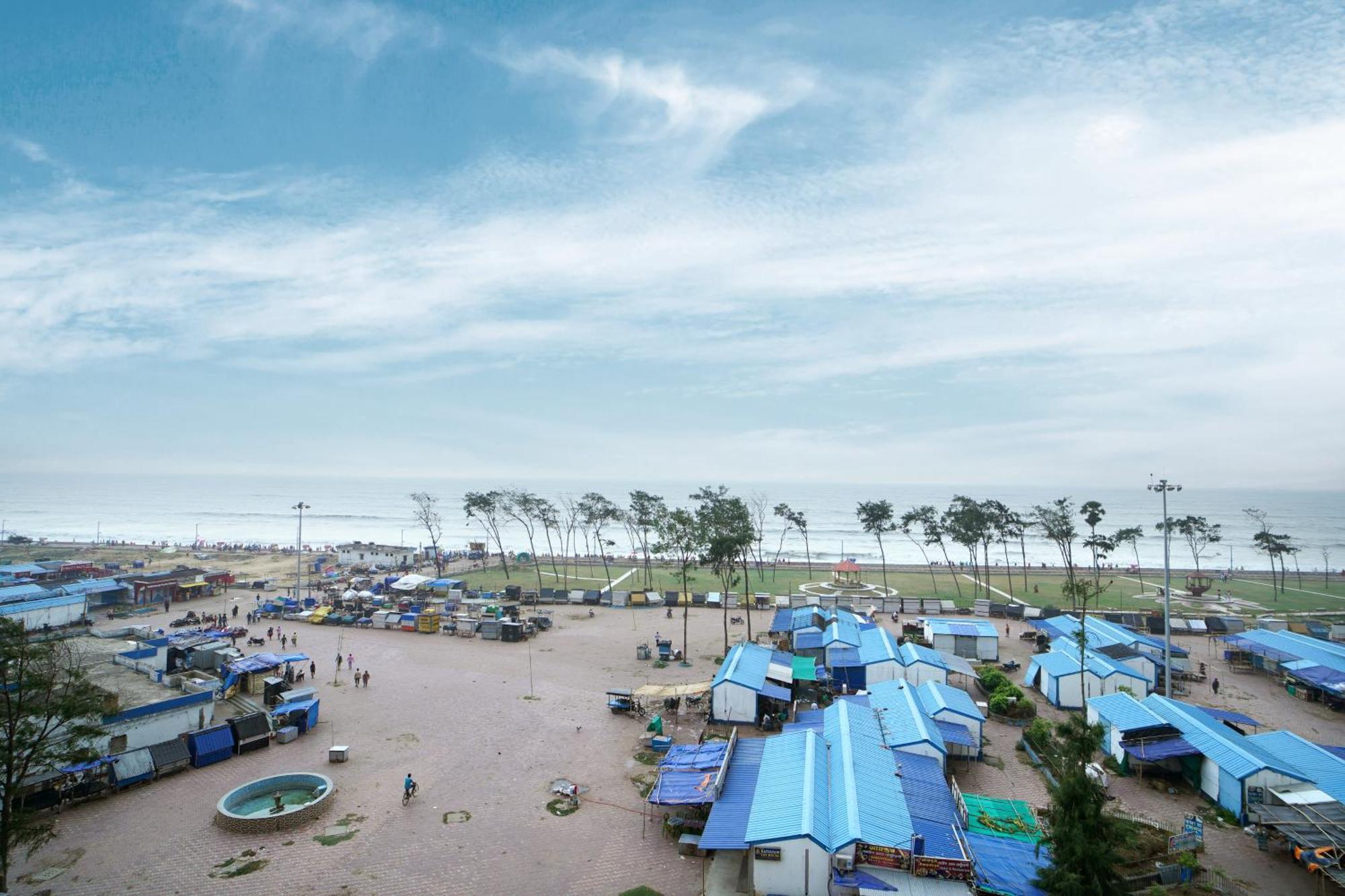 Royal Sea View !! Beach Front With Free Wifi !! Дигха Экстерьер фото