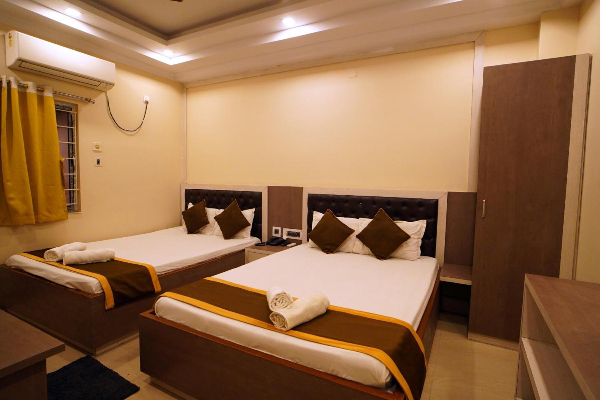 Royal Sea View !! Beach Front With Free Wifi !! Дигха Экстерьер фото